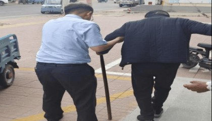 农行济南高官寨支行：情系老人暖人心，农行服务显担当