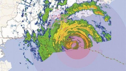 【深圳特区报】台风期间安全隐患多，市三防指挥部提醒 居家避险 非必要不外出