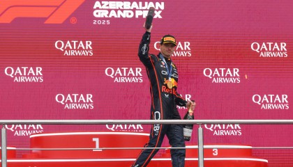 F1阿塞拜疆大奖赛｜维斯塔潘赢得赛季第四冠