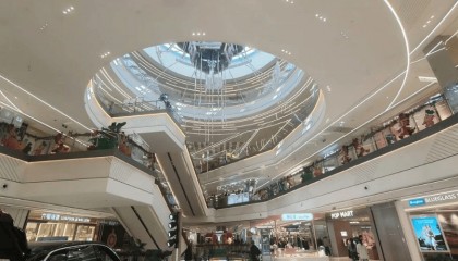 突发！上海最大商场砸的62亿悬了！