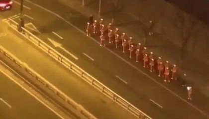 “暴走团”凌晨四点扰民，到底该谁管｜正观快评