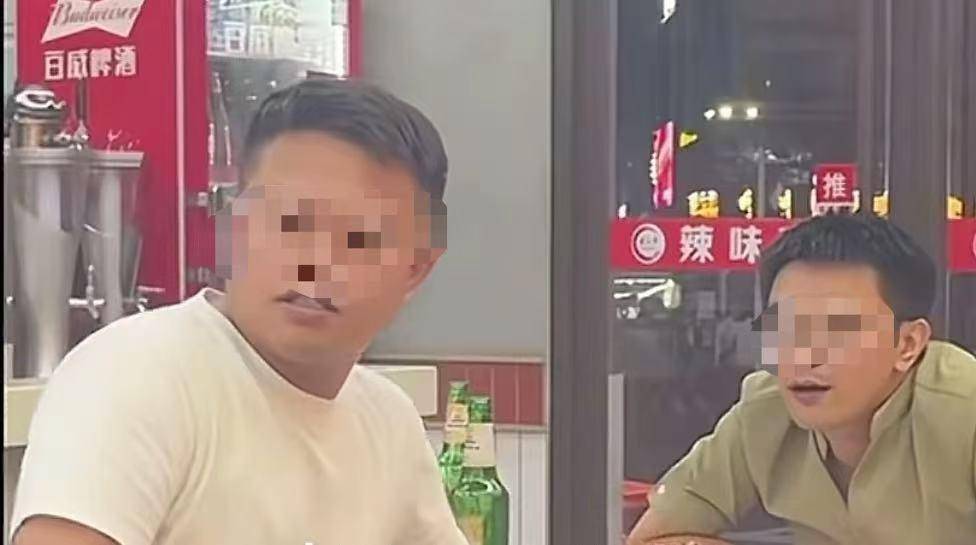 南昌男子夜宵时摸邻桌陌生女子头,已拘留!其朋友骂人被罚款