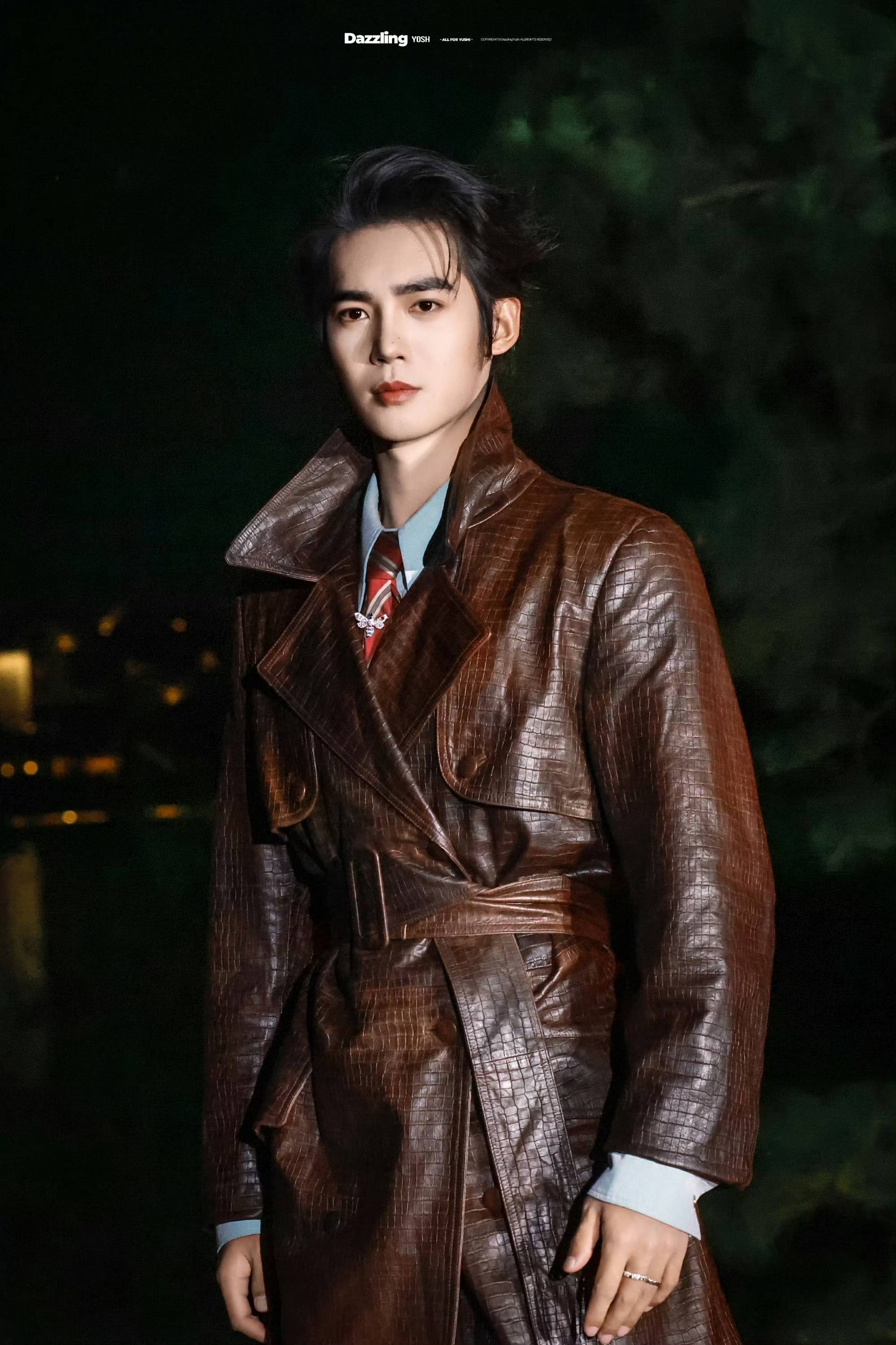 “贵姐”陈慧琳穿露肩装状态如32，董璇黑色长裙彰显”地母“风范