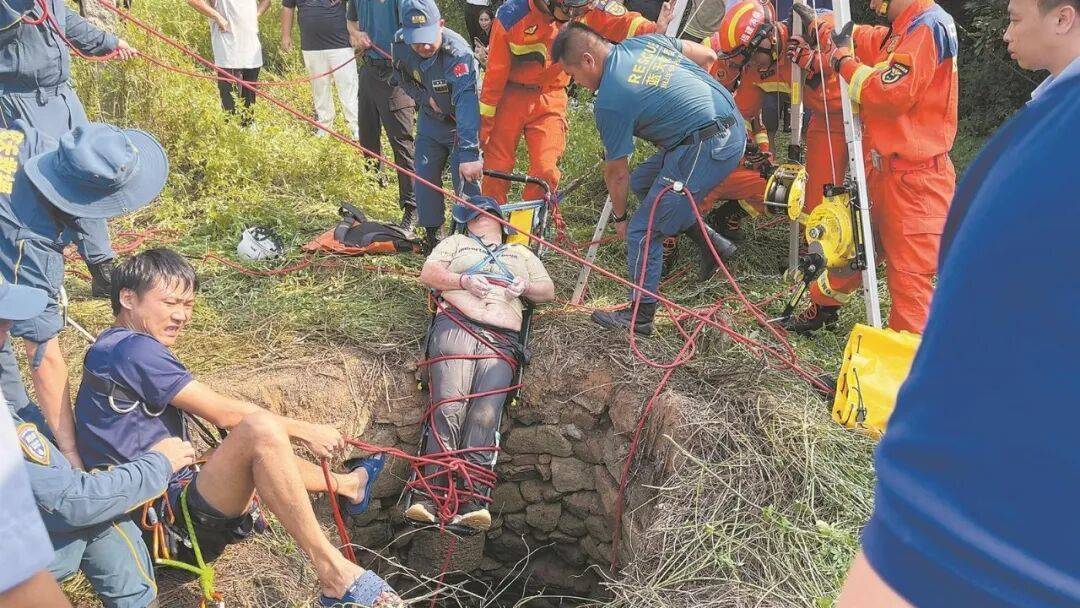 泉州坠井女子“54小时噩梦”：几条蛇爬身上，双侧肋骨骨折！绝望时靠一个信念坚持活下来……