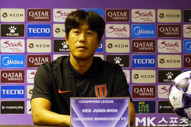 中国男足主帅候选人？蓉城主帅徐正源：这对我来说是件好事