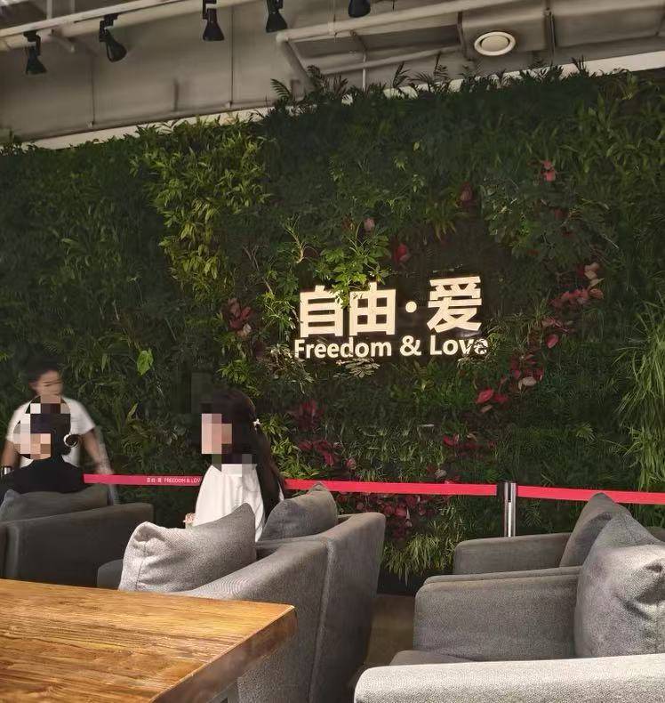 高校老师跨省应聘胖东来收银员，现场考算账