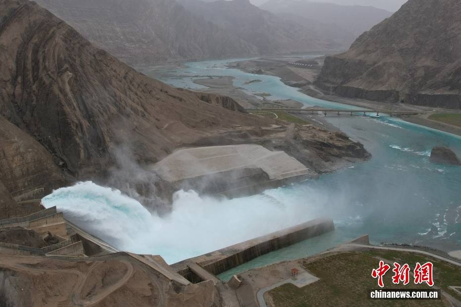 （砥砺奋进七十载 天山南北谱华章）千年丝路展新颜 解锁不一“Young”的新疆