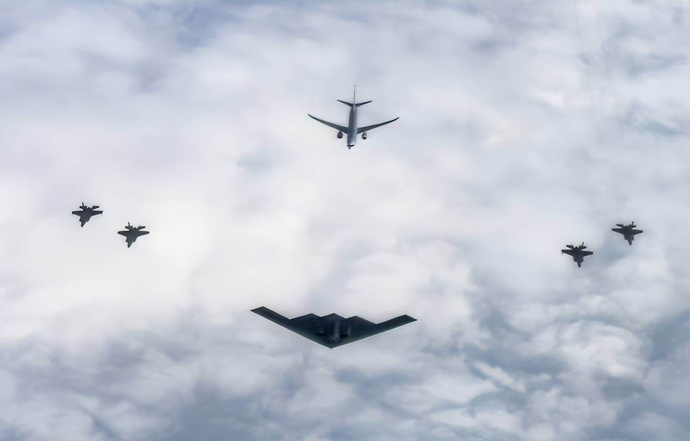 特朗普突然宣布：美军发起了新一轮打击，造成多人死亡