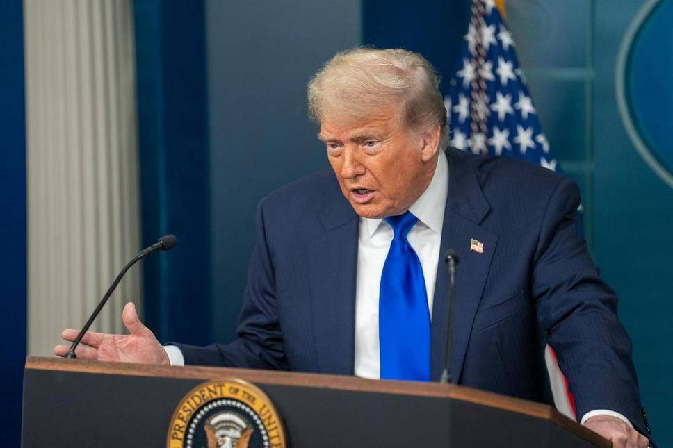 特朗普突然宣布：美军发起了新一轮打击，造成多人死亡