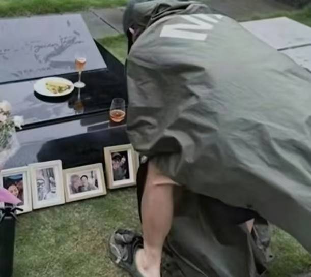 大快人心！去大S墓地炒作网红被封，小杨阿姨疑似戳穿具俊晔人设