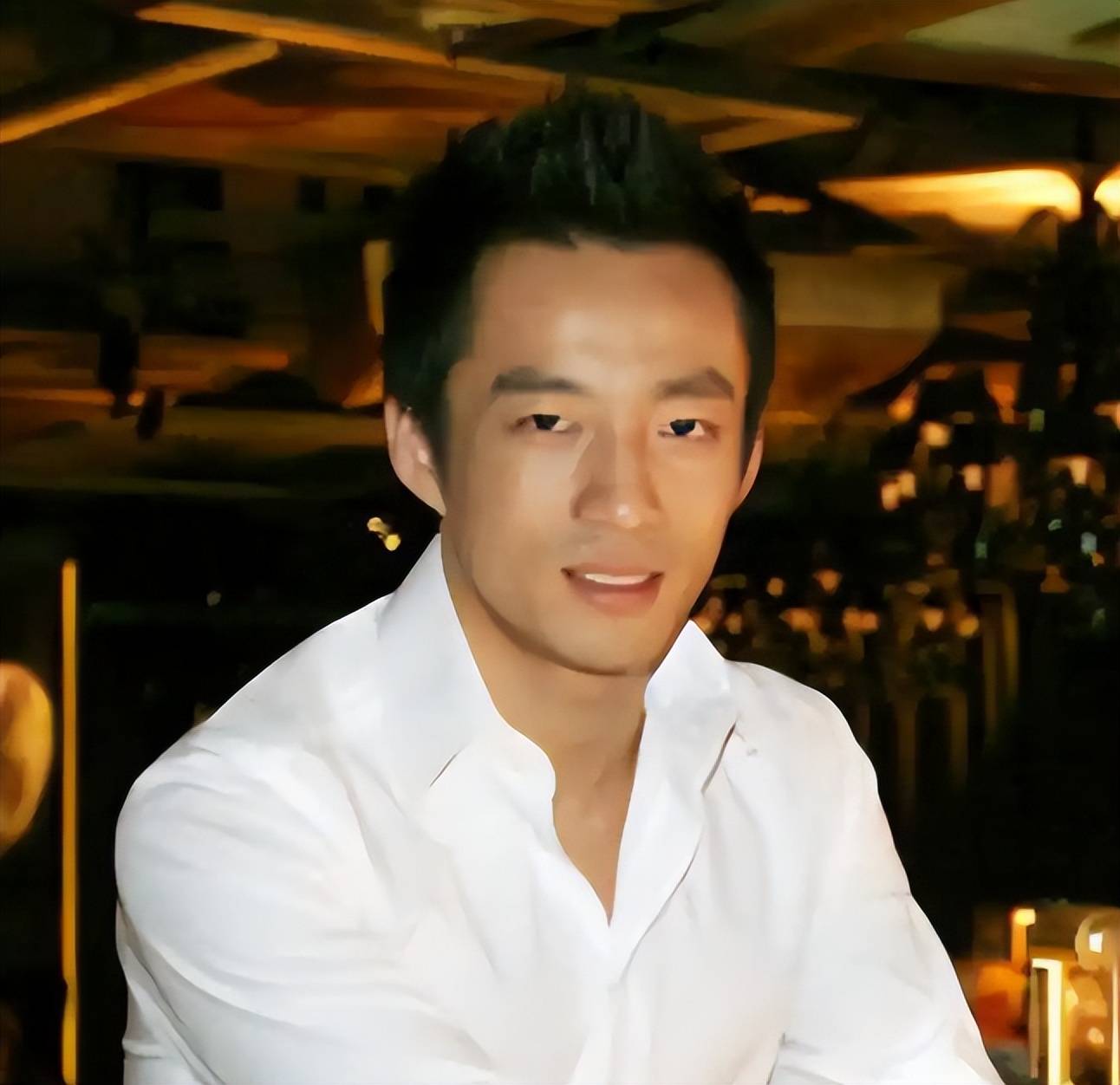 S妈具俊晔联手提告才三天，汪小菲两招轻松回应！小杨加入战场