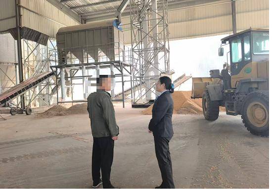 风雨同舟护秋收 农行服务暖田间