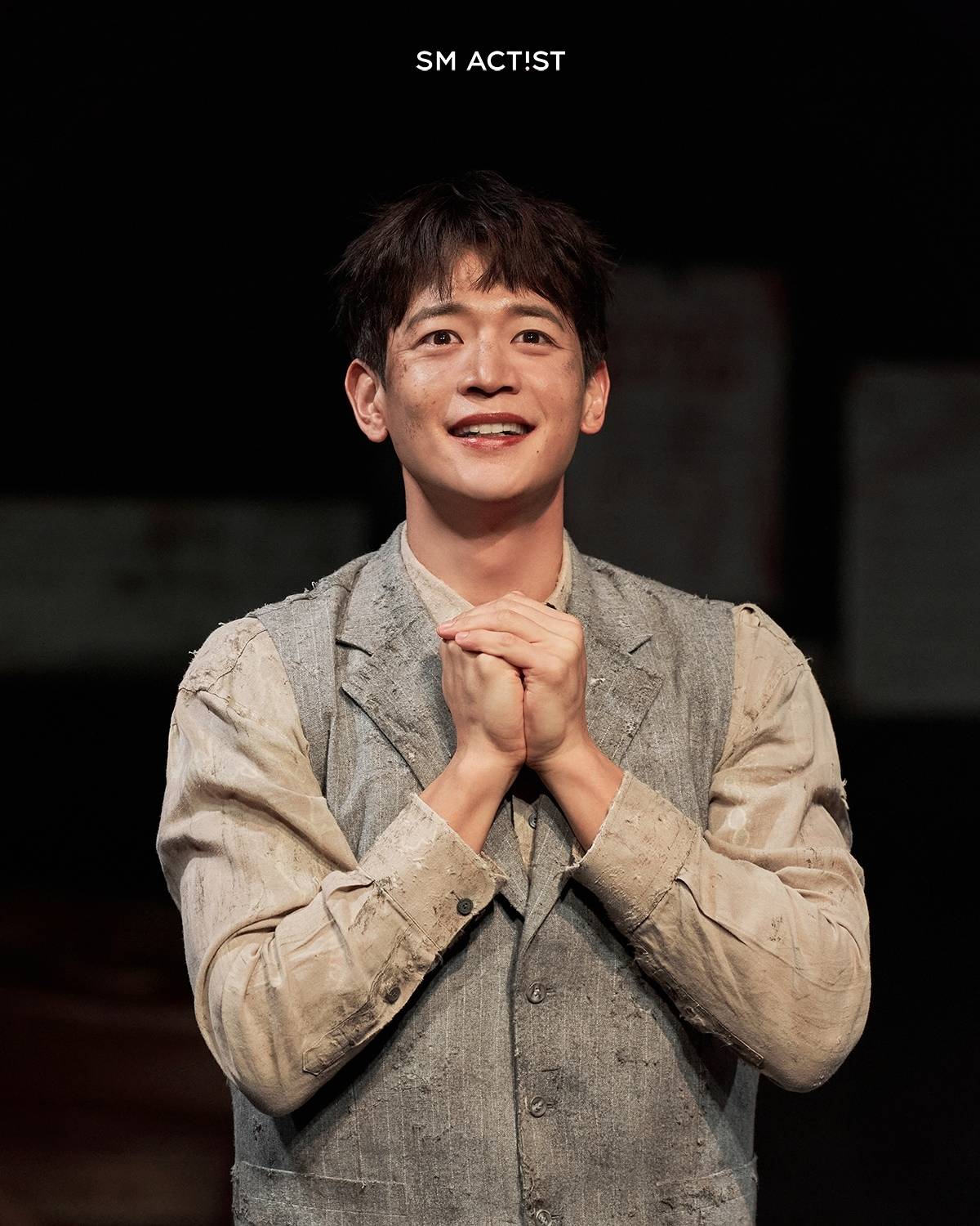 崔珉豪话剧《Waiting for WAITING FOR GODOT》拉开华丽帷幕!全席售罄!