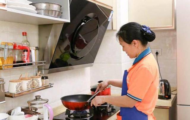 回顾：上海保姆被雇主骗到美国当女奴，惨遭非人待遇