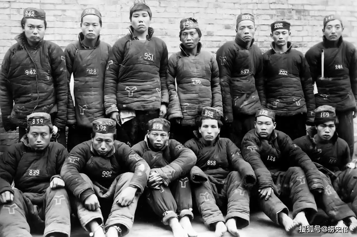 老照片，1920年上海提篮桥监狱，洋囚犯与中国囚犯待遇有什么区别？