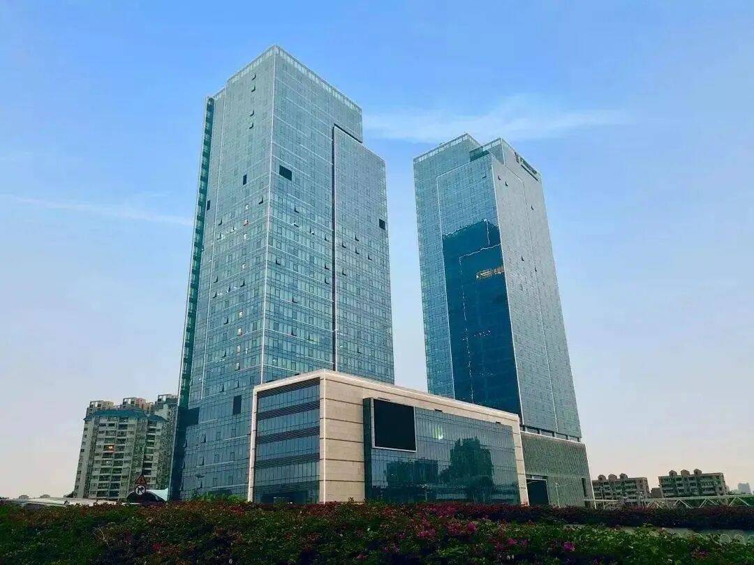 官方周边!十五运官方特许店来荔湾坑口啦!