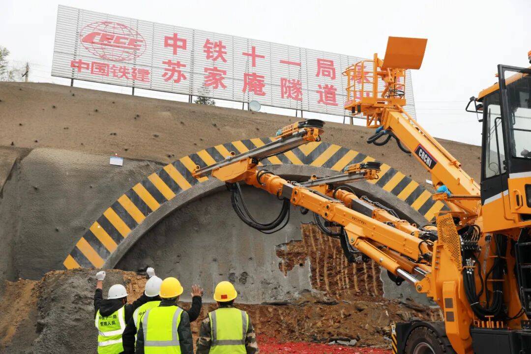 长沙机场过夜停车收费2025，官方与周边停车场对比